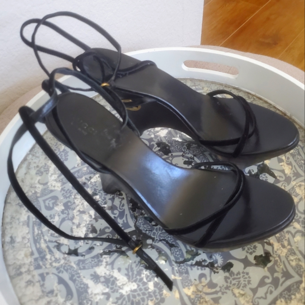 Gucci strapy sandals